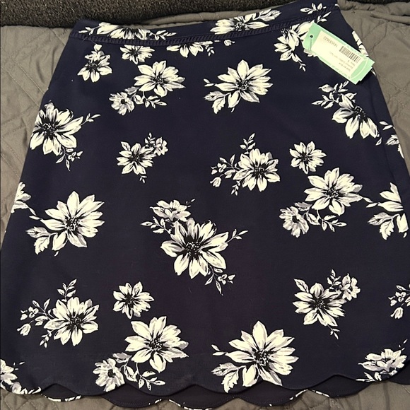Skies Are Blue Dresses & Skirts - Skies Are Blue Floral Mini Skirt in Navy and White